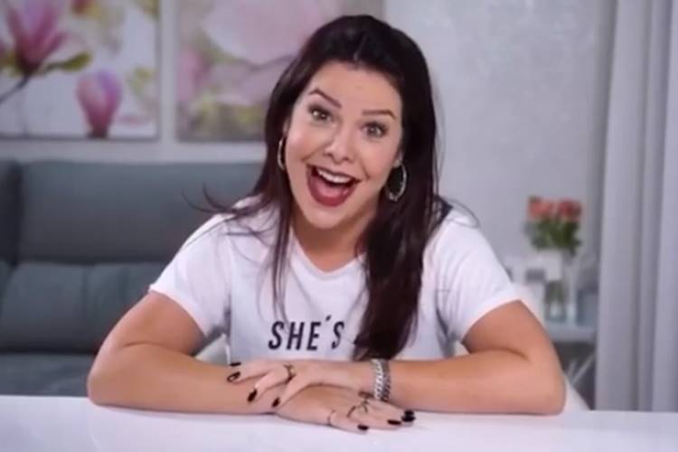 Fernanda Souza vai lançar canal no Youtube - Área VIP