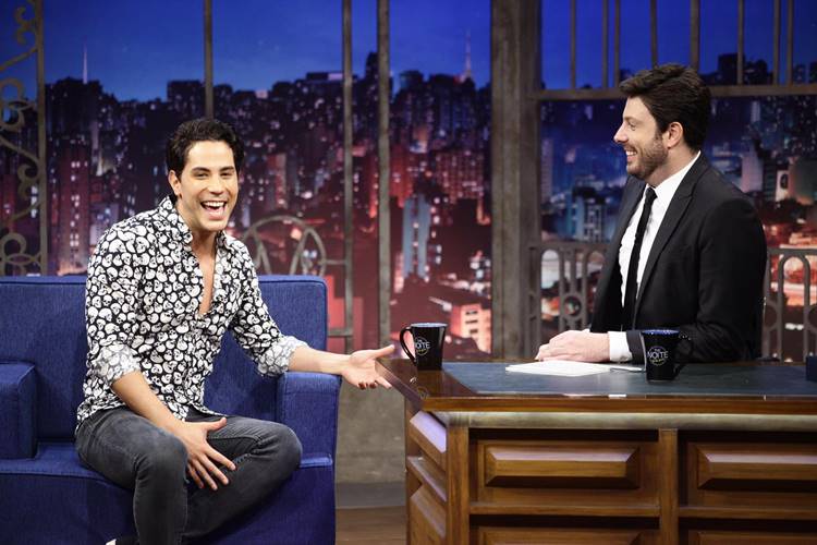 Christian Chávez é o convidado do ‘The Noite’