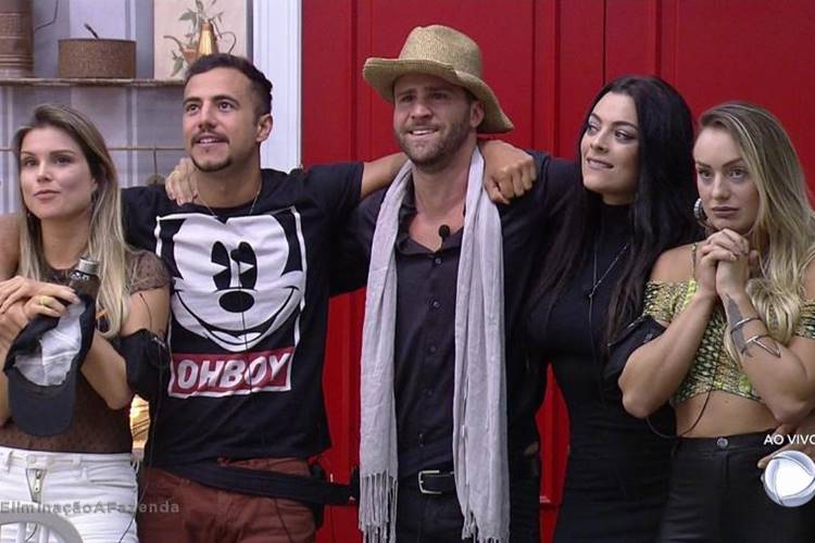 Flávia, Matheus, Marcelo, Monique e Monick (Reprodução/R7)