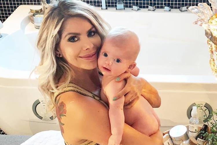 Karina Bacchi e Enrico Karina Bacchi e Enrico (Reprodução/Instagram)