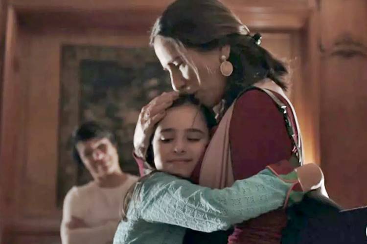 O Outro Lado do Paraíso - Elizabeth se despede da filha (Reprodução/TV Globo)