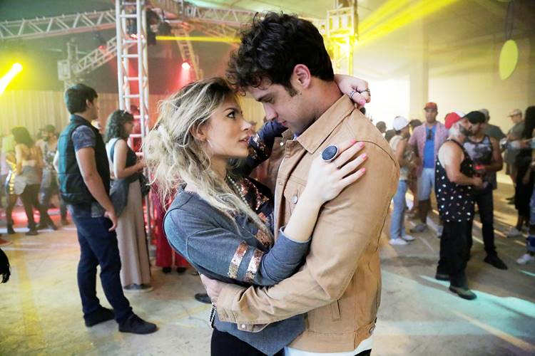 Apocalipse - Talita e Guto Apocalipse - Talita e Guto (Munir Chatack/ Record TV)