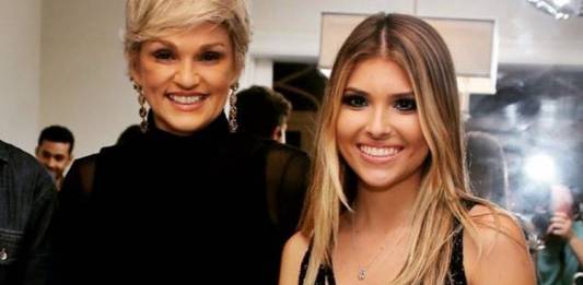 Andréa Nóbrega com a filha/Instagram