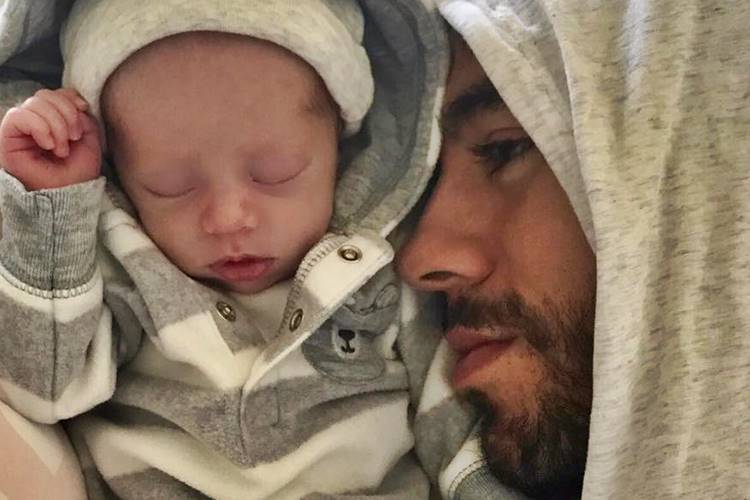 Enrique Iglesias com o filho Enrique Iglesias com o filho/Instagram