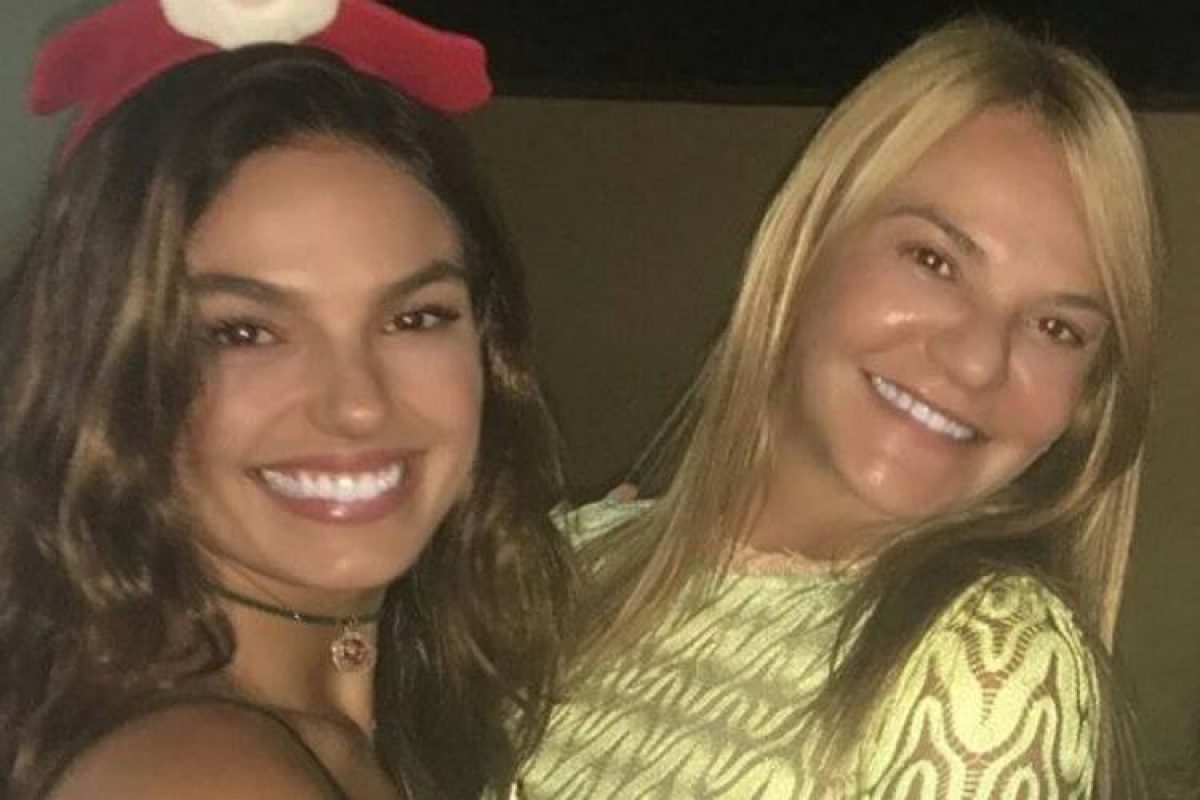 Mãe de Isis Valverde Termina Tratamento de Quimioterapia