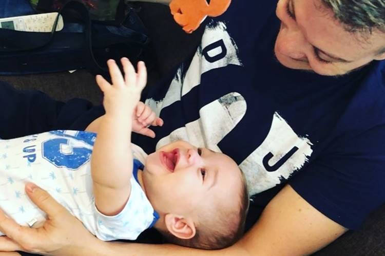 Michel Teló com o filho Teodoro Michel Teló com o filho Teodoro/Instagram