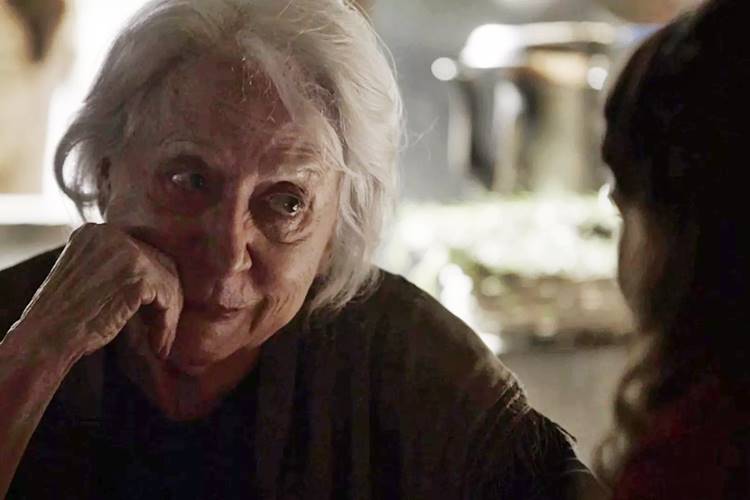 O Outro Lado do Paraíso - Mercedes conversa com Clara O Outro Lado do Paraíso - Mercedes conversa com Clara (Reprodução/TV Globo)