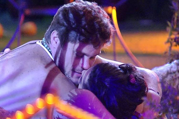 BBB18 - Breno e Paula dão selinho BBB18 - Breno e Paula dão selinho (Reprodução/TV Globo)