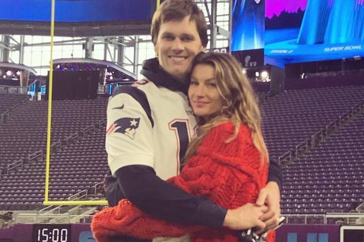 Gisele Bündchen é criticada por ‘confortar’ seus filhos na derrota do marido no ‘Super Bowl’