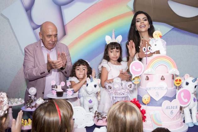 Amilcare Dallevo e Daniela Albuquerque comemoram aniversário das filhas em São Paulo Amilcare Dallevo e Daniela Albuquerque comemoram aniversário das filhas em São Paulo/Daniela Margotto