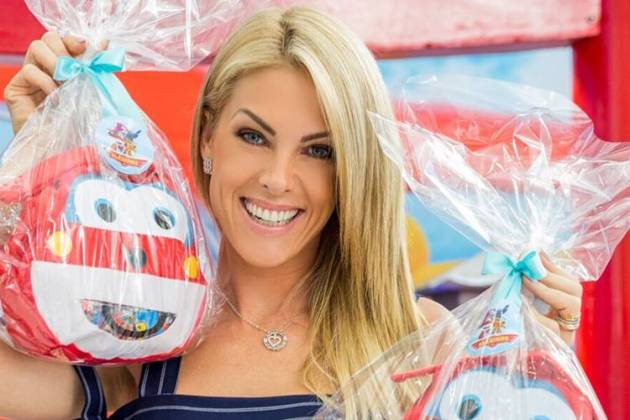Ana Hickmann comemora aniversário do filho - Veja fotos!/Instagram