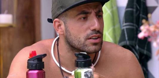 BBB18: Kaysar recebe atendimento médico (Reprodução/TV Globo)