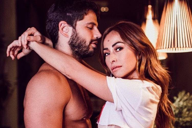 Sabrina Sato manda indireta a Duda Nagle após um ano de noivado