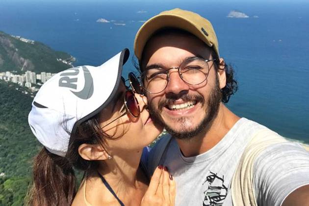 Fátima Bernardes faz passeio com Túlio Gadelha em Pedra Bonita/Instagram