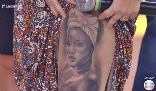 Tatuagem de Karin (Reprodução/TV Globo)