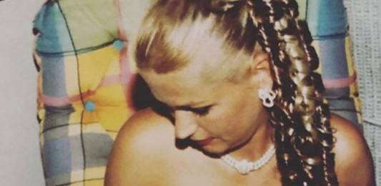 Xuxa amamentando Sasha - Reprodução/Instagram