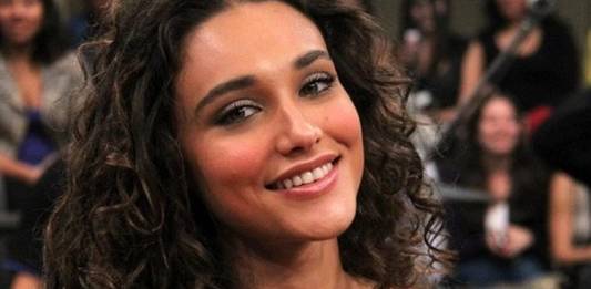 Débora Nascimento - Reprodução/TV Globo