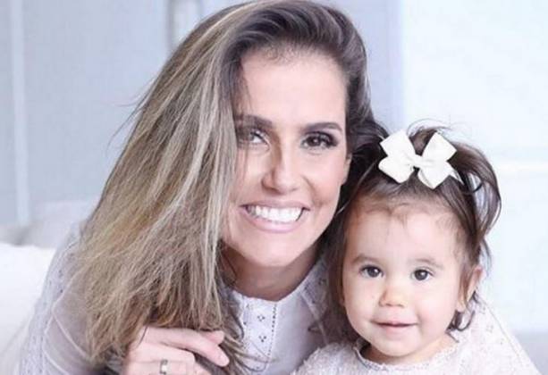 Deborah Secco e Maria Flor - Reprodução/Instagram