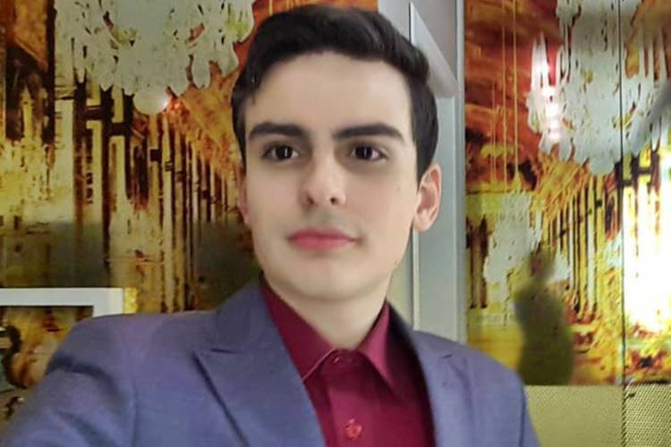 Aos 19 anos, Dudu Camargo compra carro de luxo