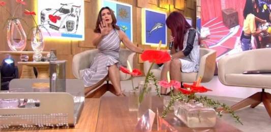 Fátima Bernardes e mãe de Gleici - Reprodução/TV Globo