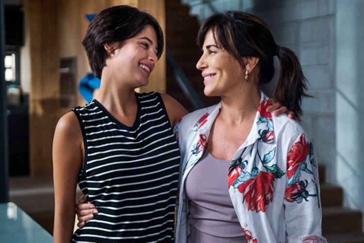 O Outro Lado do Paraíso: Beth e Adriana se reconciliam