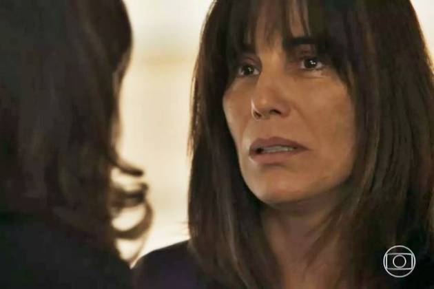 O Outro Lado do Paraíso - Beth faz revelação para Clara (Reprodução/TV Globo)