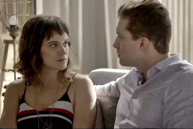 O Outro Lado do Paraíso - Clara e Patrick O Outro Lado do Paraíso: Patrick sente ciúmes de Clara com Gael (Reprodução/TV Globo)