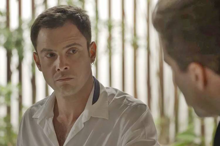 O Outro Lado do Paraíso: Gael fica surpreso com Patrick