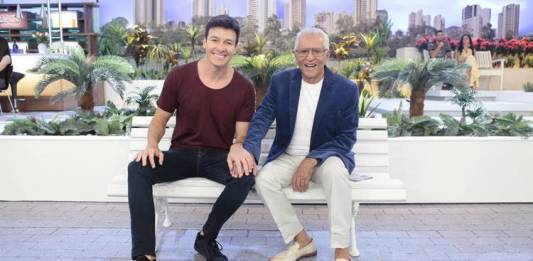 Rodrigo Faro e Carlos Alberto de Nóbrega (Eve Schwarz/SBT)