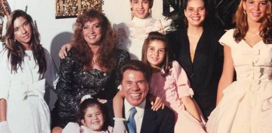 Silvia Abravanel divulga foto rara de Silvio Santos ao lado da família/Instagram