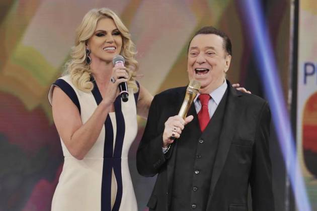 Val Marchiori e Raul Gil Val Marchiori alfineta famosos no 'Programa Raul Gil' (Rodrigo Belentani/SBT)