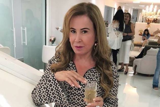 Zilu Camargo comemora o 'Dia do Amor'/Instagram