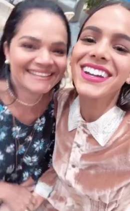Bruna Marquezine com a mãe/Instagram