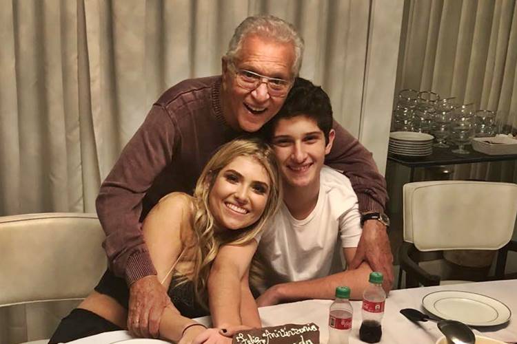 Carlos Alberto de Nóbrega comemora 18