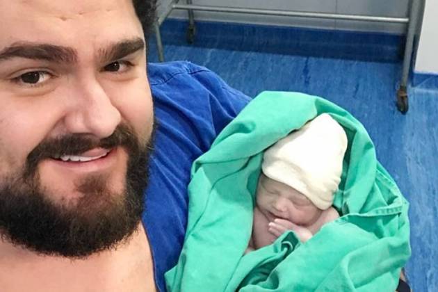 Cesar Menotti com a filha Cesar Menotti com a filha/Instagram