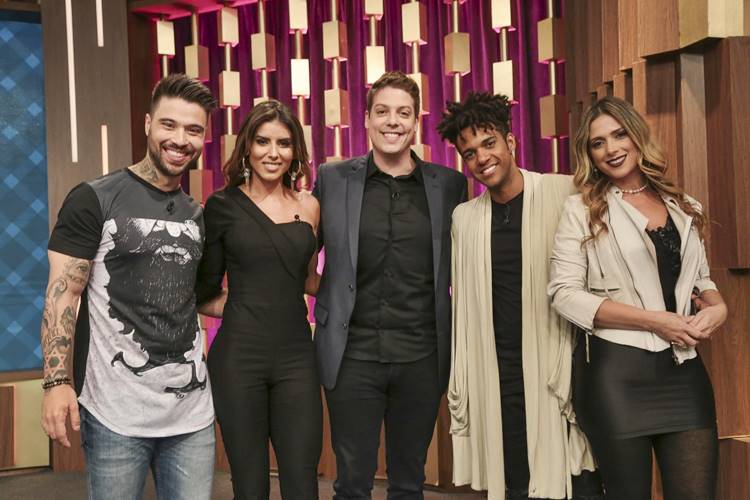 Fábio Porchat recebe os eliminados do ‘Power Couple Brasil’ em seu programa