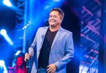 Cantor Leonardo parte em viagem para turnê internacional Leonardo/Instagram