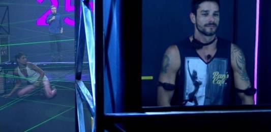 Cena da prova realizada por Franciele - Reprodução/Record TV