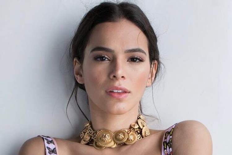 Bruna Marquezine consegue folga em novela e partirá para a Rússia