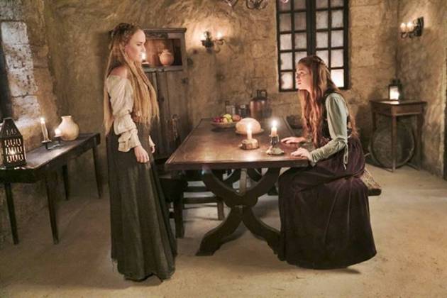  Deus Salve o Rei - Diana e Amália (Globo/João Miguel Júnior)