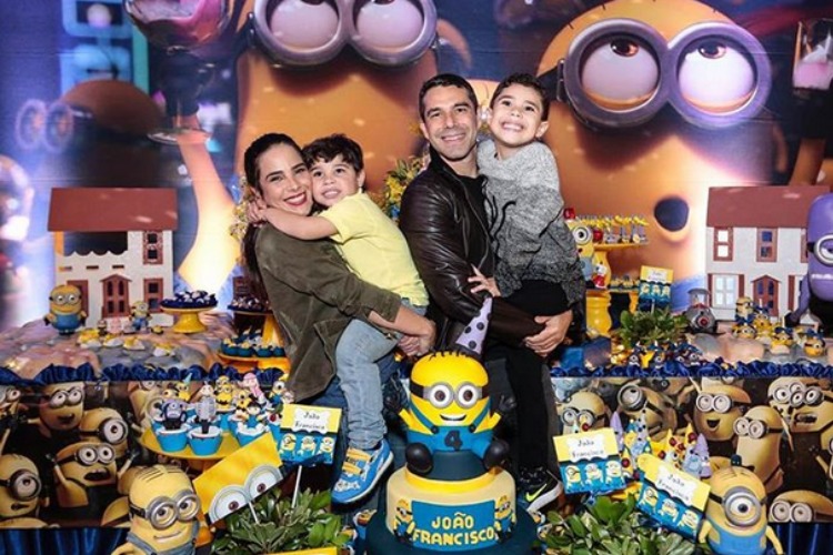 Wanessa Camargo comemora aniversário do filho com festa dos Minions