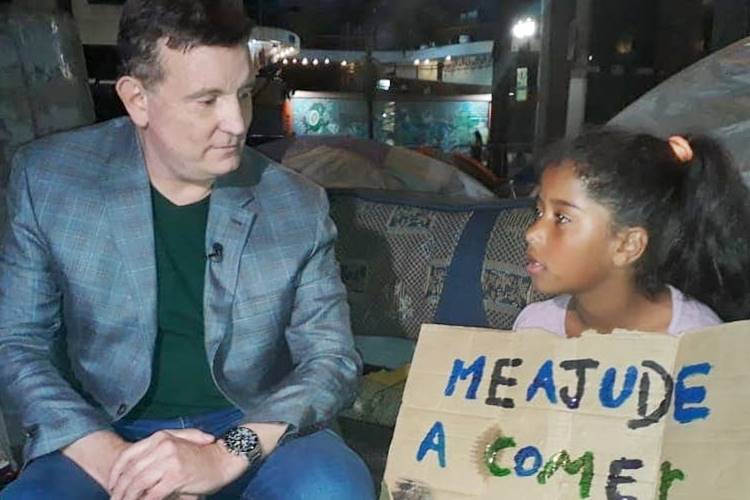 Roberto Cabrini acompanha mães que criam seus filhos nas ruas de SP