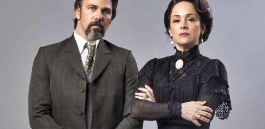 Orgulho e Paixão - Aurélio e Julieta (Globo/João Miguel Júnior)