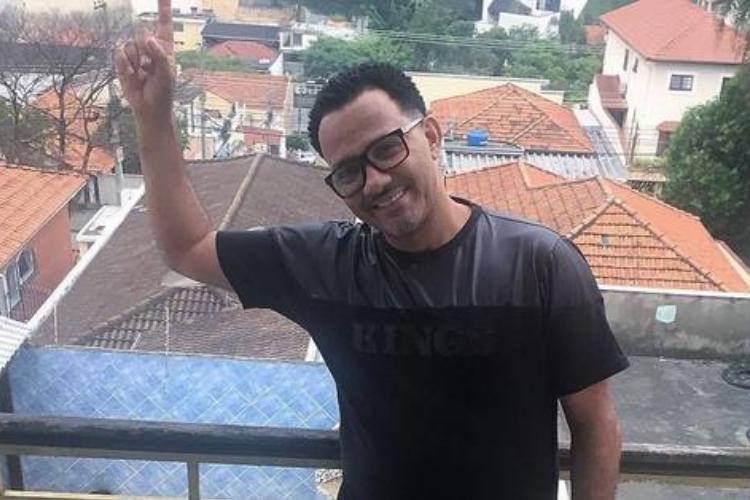 Pagodeiro famoso cai de sacada e passa por cirurgias – Saiba mais