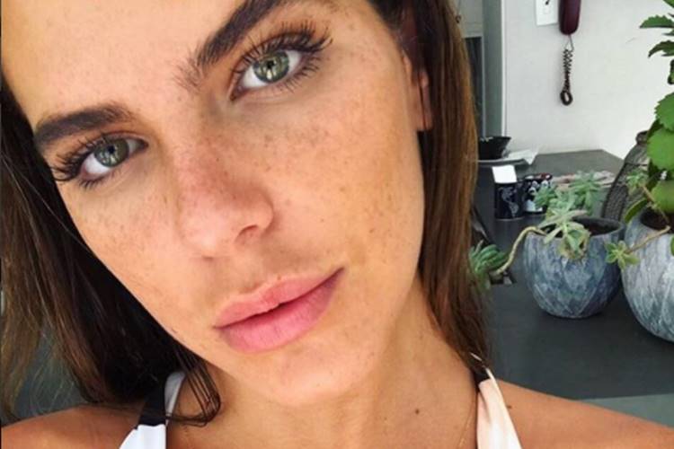 Mariana Goldfarb se manifesta após término com Cauã Reymond