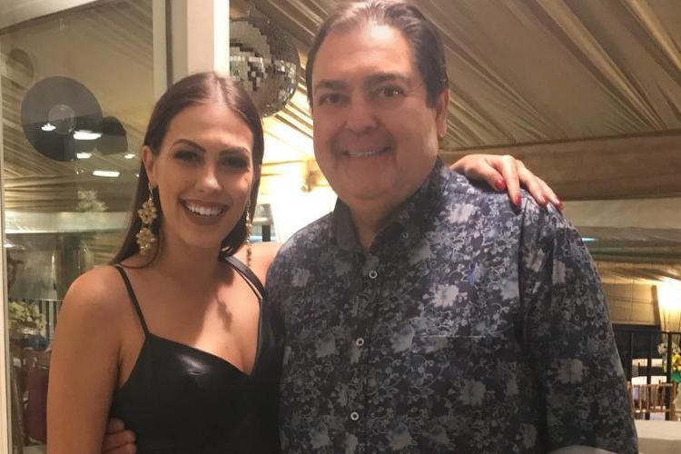 Bailarina do Faustão se manifesta após demissão