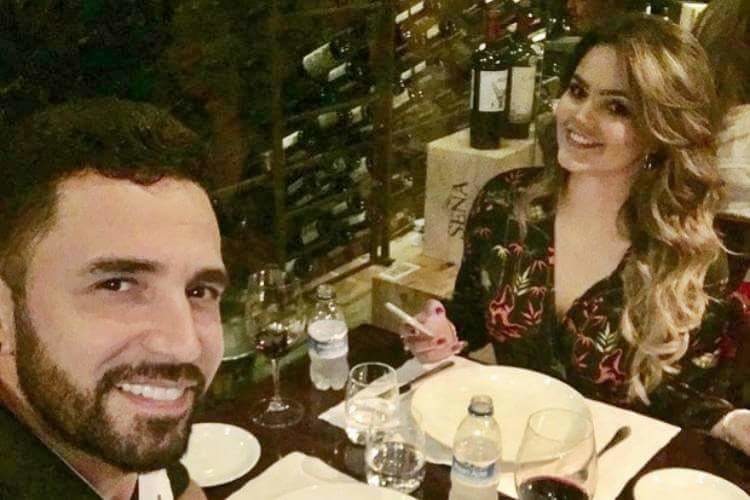 Latino se manifesta após mudança na paternidade da filha