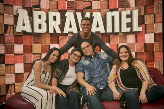 Tamanho Família - Tiago Abravanel com a família (Globo / Raphael Dias)