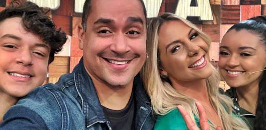 Xanddy e Carla Perez com os filhos (Instagram/Foto:Isabella Pinheiro/gshow)