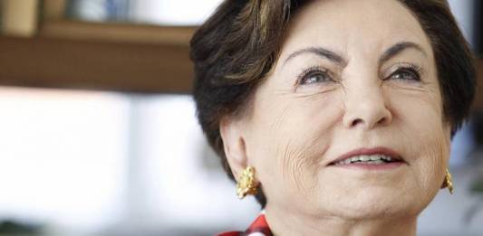 Beatriz Segall - Reprodução